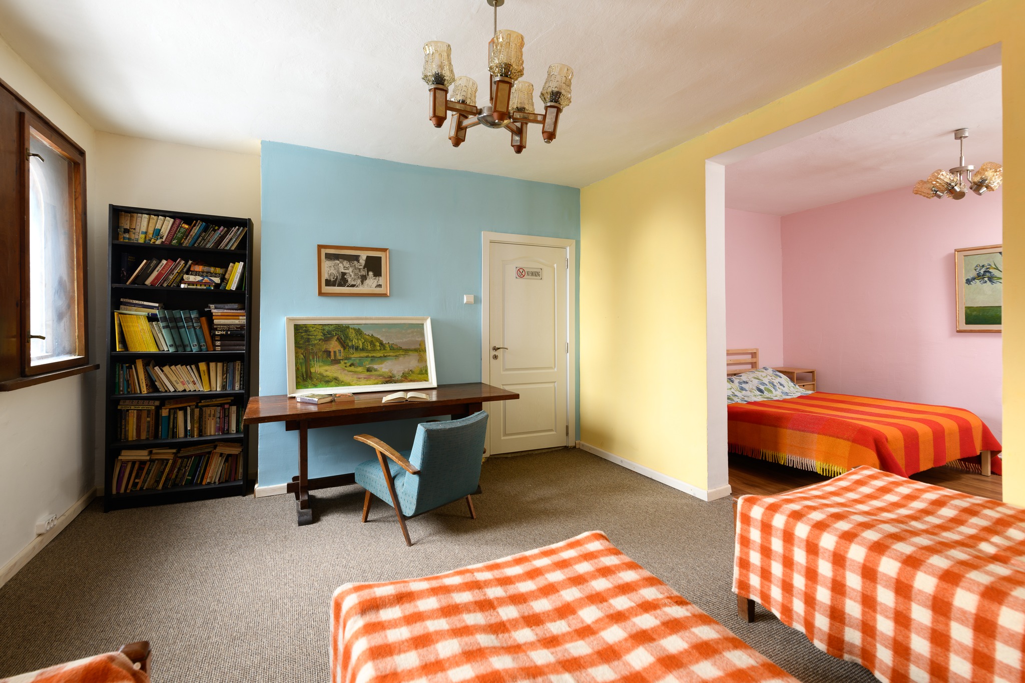 Семейна стая